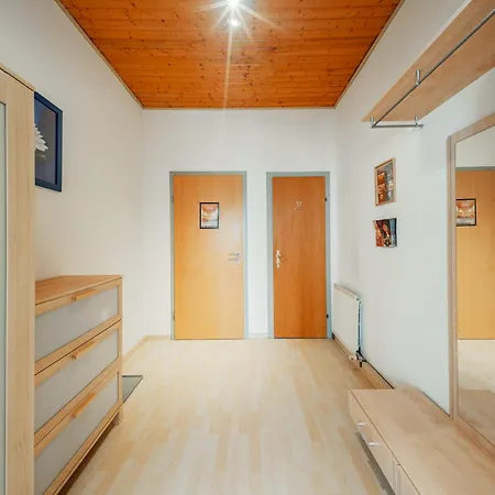 Charming Bei Wien In Ruhiger Umgebung Apartment