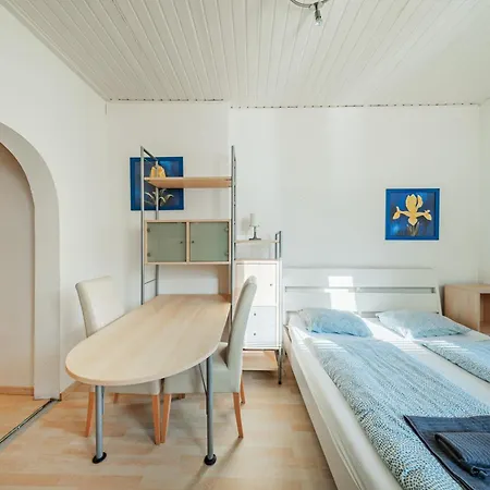 Charming Bei Wien In Ruhiger Umgebung Apartment Modling