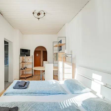 Charming Bei Wien In Ruhiger Umgebung Modling